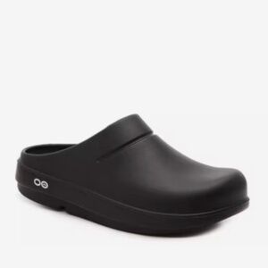 NEW OOFOS Waterproof Clogs Garden Shoes Comfort size 8